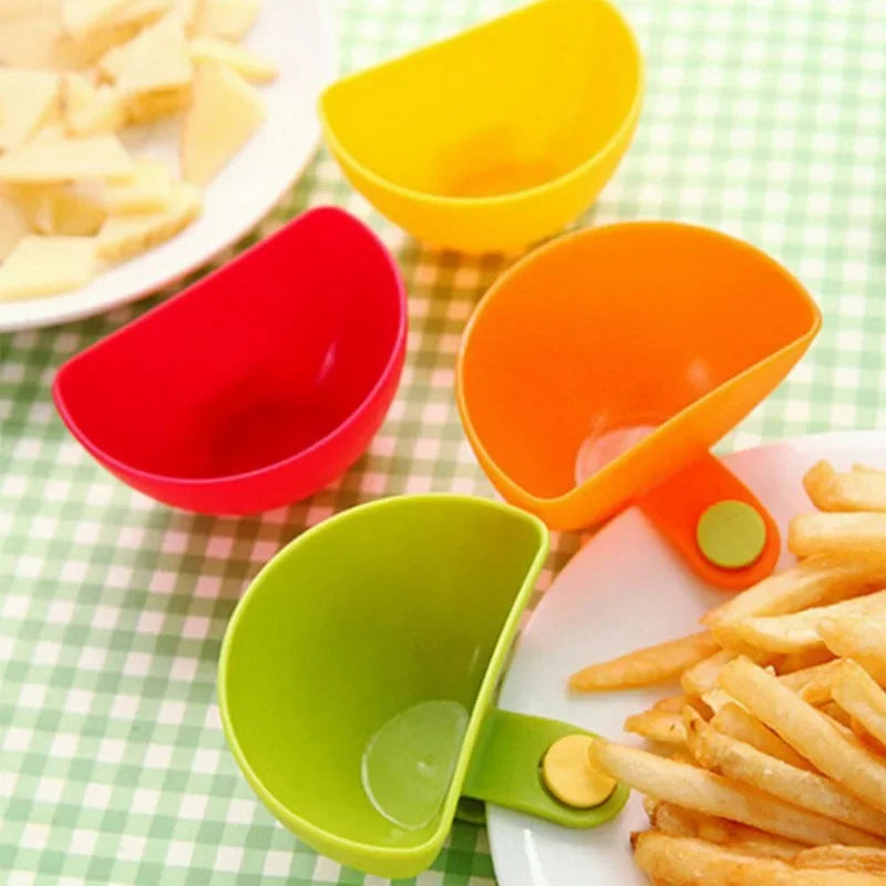 4Pcs Condiment Bowl Dip Clip Bowls Multi-Purpose Sauce Dish Tomato Sauce Vinegar Seasoning Container Household Kitchen Gadgets